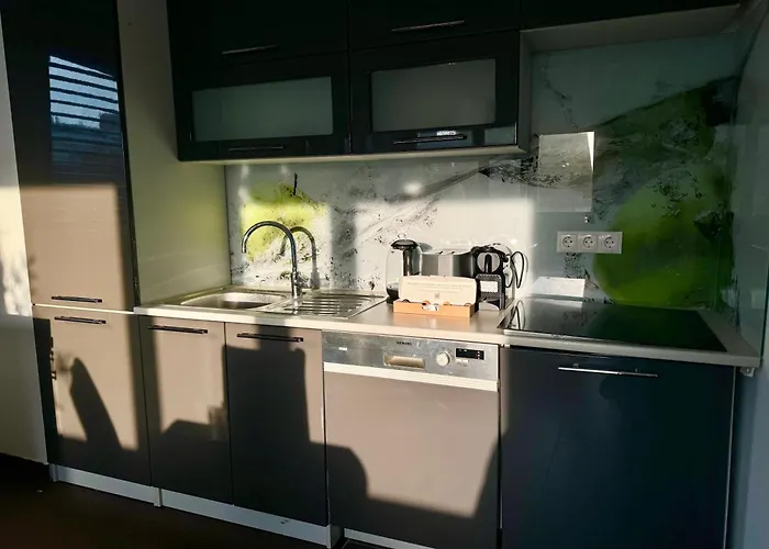 145 M2 4-bedroom With Balcony & Free Parking Apartamento