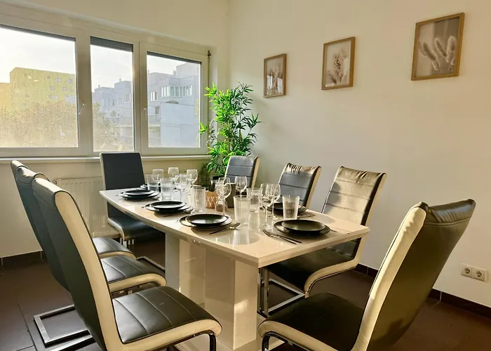 145 M2 4-bedroom With Balcony & Free Parking Viena