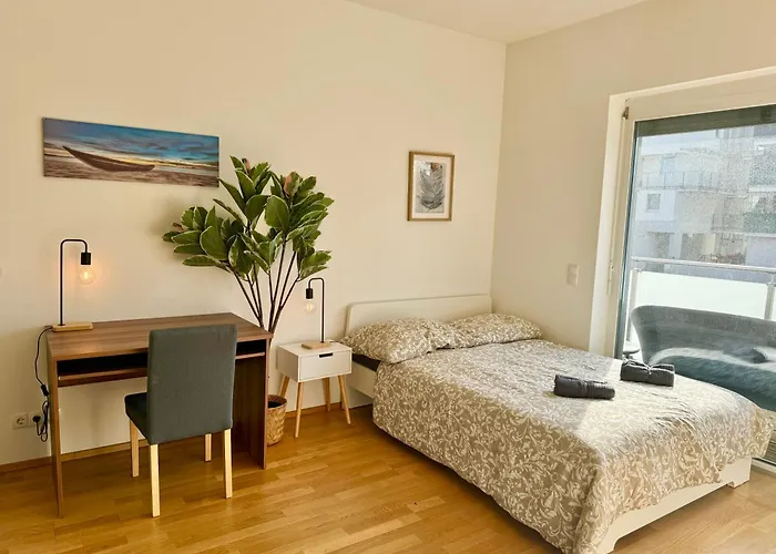 145 M2 4-bedroom With Balcony & Free Parking Apartamento Viena
