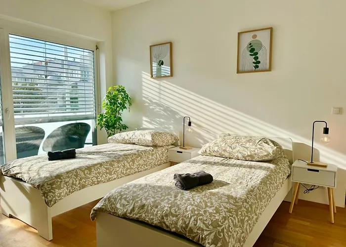 145 M2 4-bedroom With Balcony & Free Parking Apartamento Viena